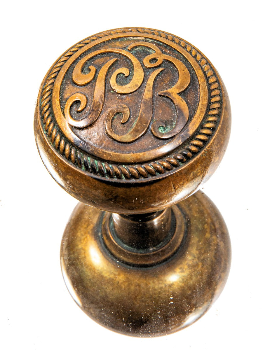 original hard to find 1891 holabird and roche cast brass chicago pontiac building custom monogrammed doorknob