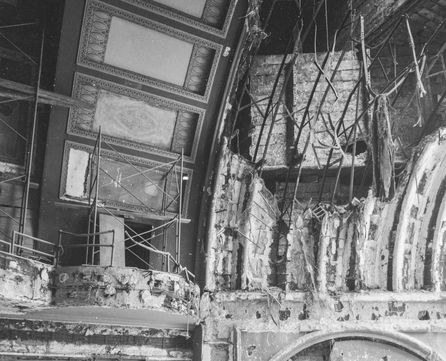 original frank lloyd wright-designed schiller or garrick theater proscenium vault plaster frangment