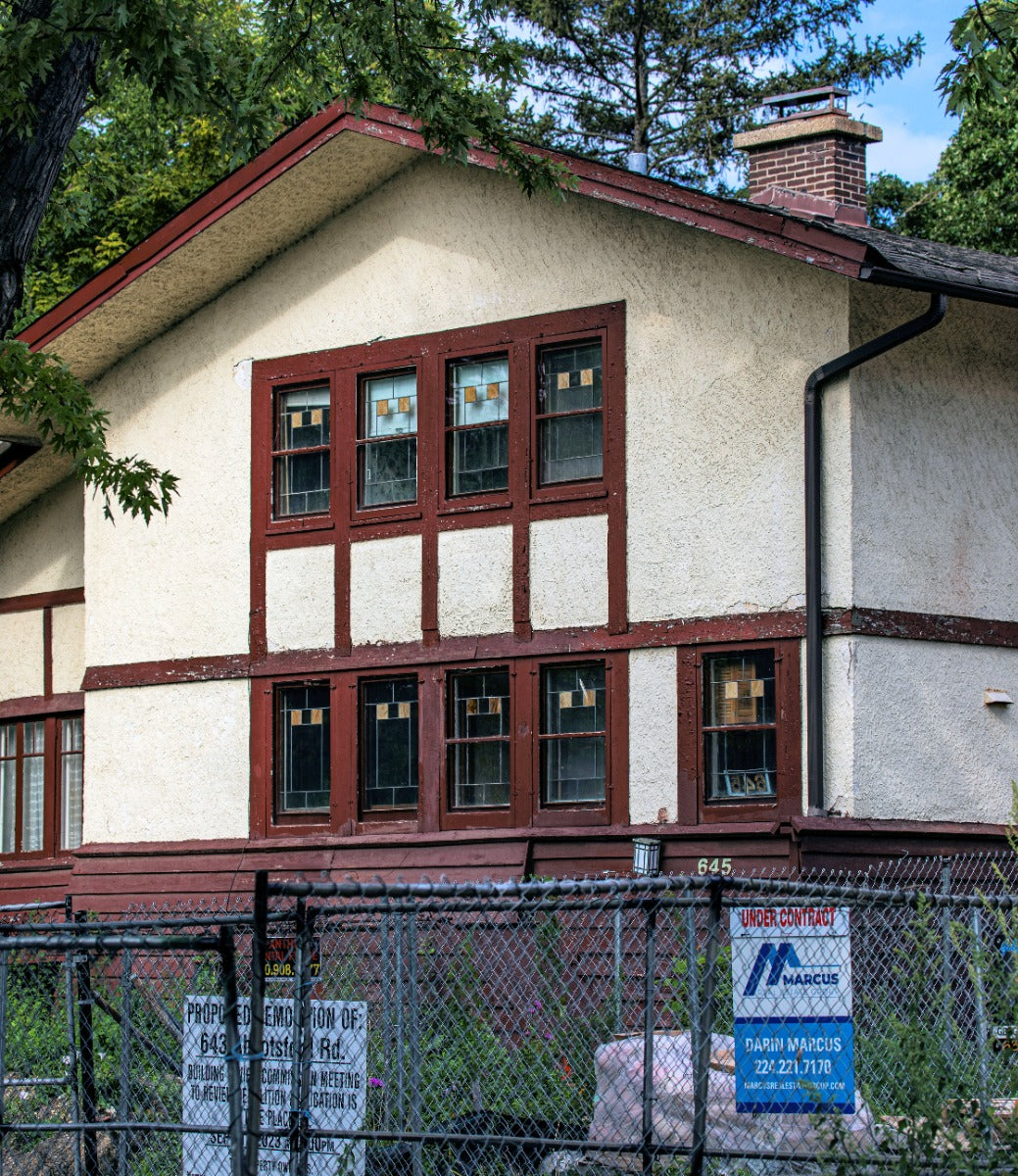 original museum-quality walter burley griffin's 1913 frank a. hindes house leaded glass window