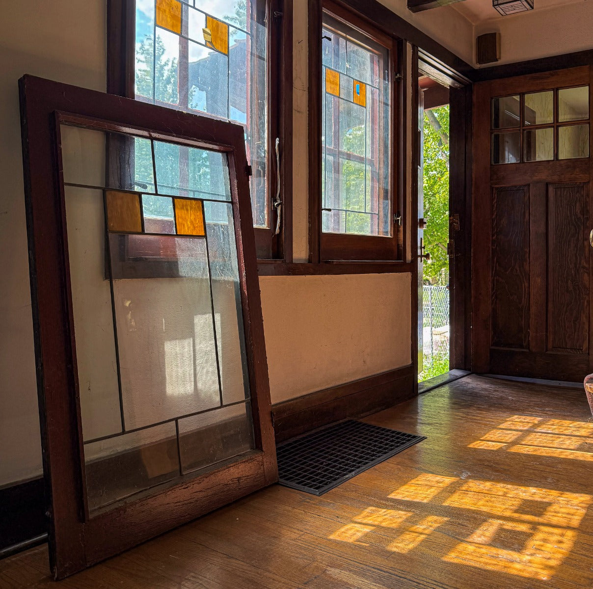 original museum-quality walter burley griffin's 1913 frank a. hindes house leaded glass window