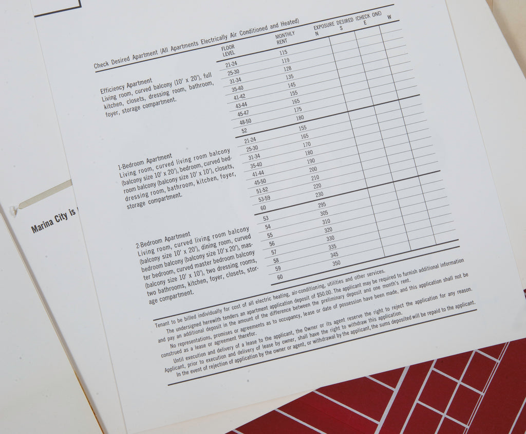 original and largely intact 1962 marina city (bertrand goldberg, 1964-68) prospectus showcasing the building’s distinctive architectural elements with floor plans, site layouts, models, and photographs.