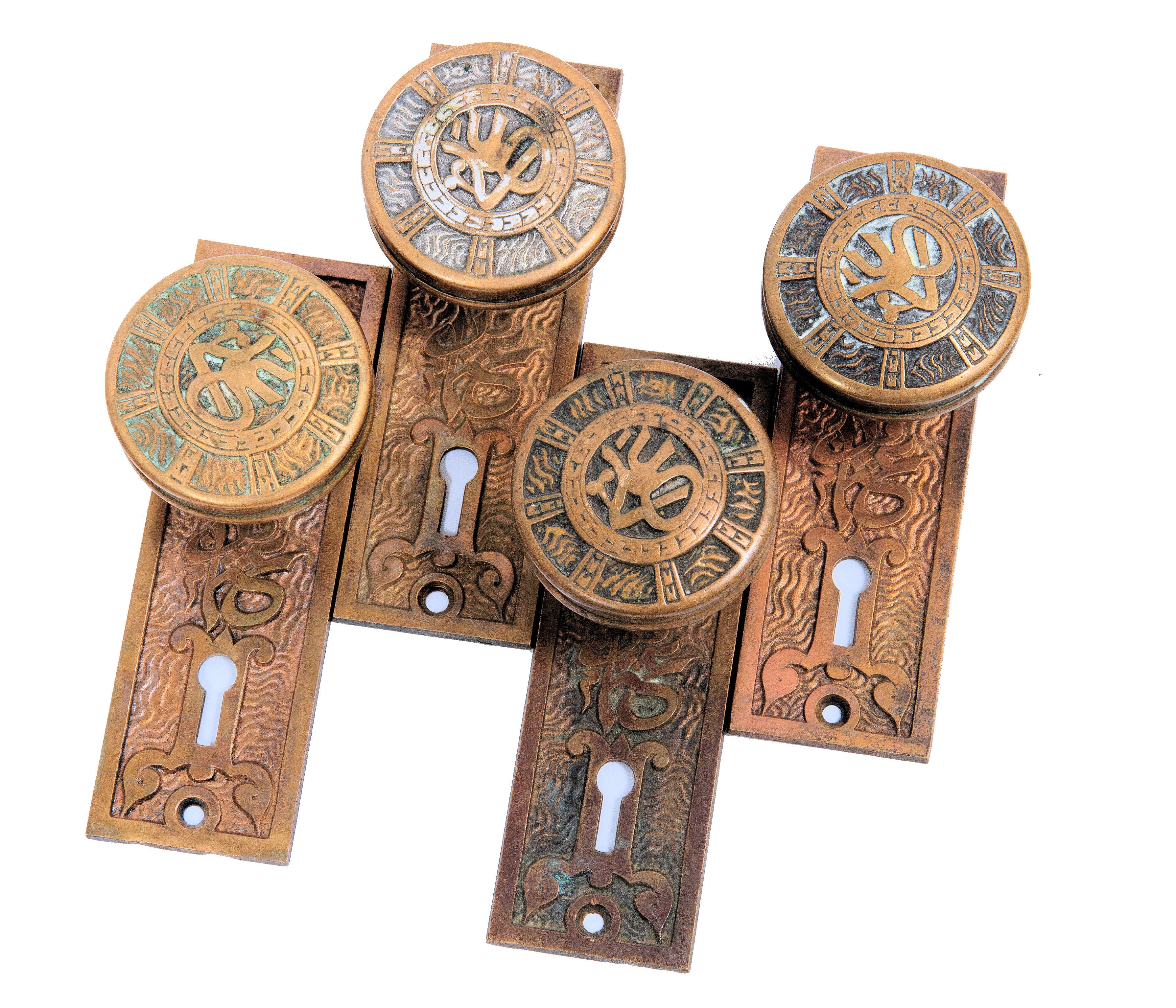 original 1880s mallory wheeler cast brass "arabic" pattern doorkknobs and backplates