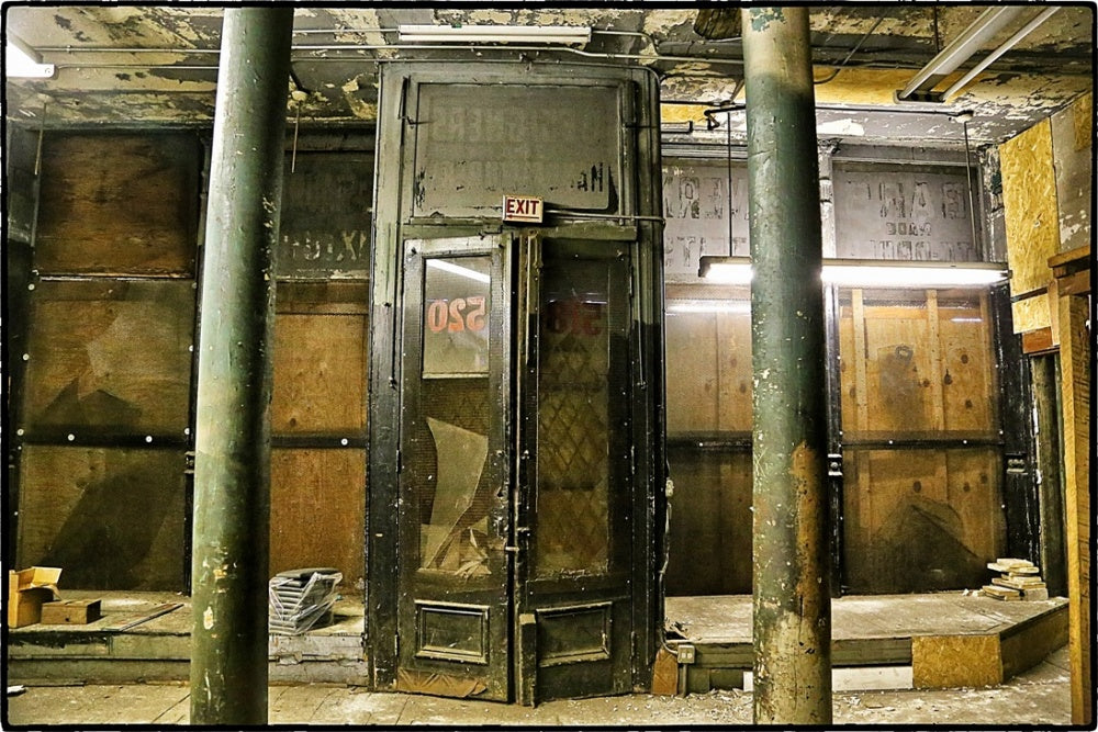 remarkable mid-1870's original and intact interior chicago commercial building corinthian style refinished cast iron capital with original oak wood post segment