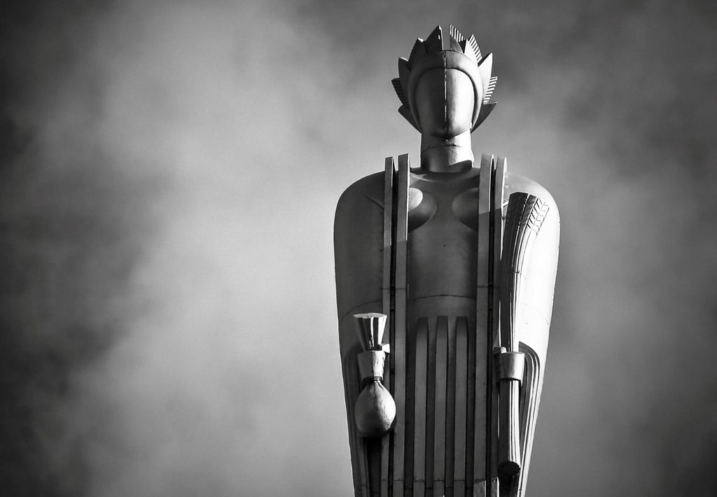 historically-important Holabird and root-designed 1930 american art deco streamlined style chicago board of trade building interior lobby polished brass ceiling light
