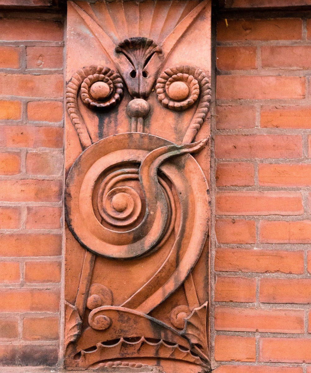 original largely intact louis h. sullivan-designed 1884-85 cast plaster interior ann halsted rowhouse ceiling escutcheon