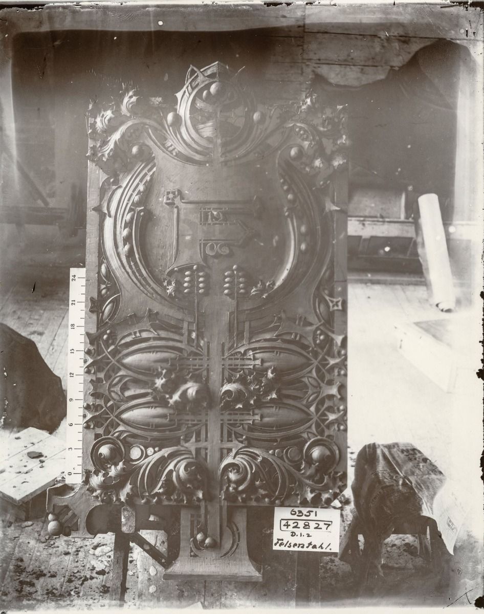 1906 louis h. sullivan-designed richly ornamented felsenthal store and flats double-sided terra cotta cornice fragment