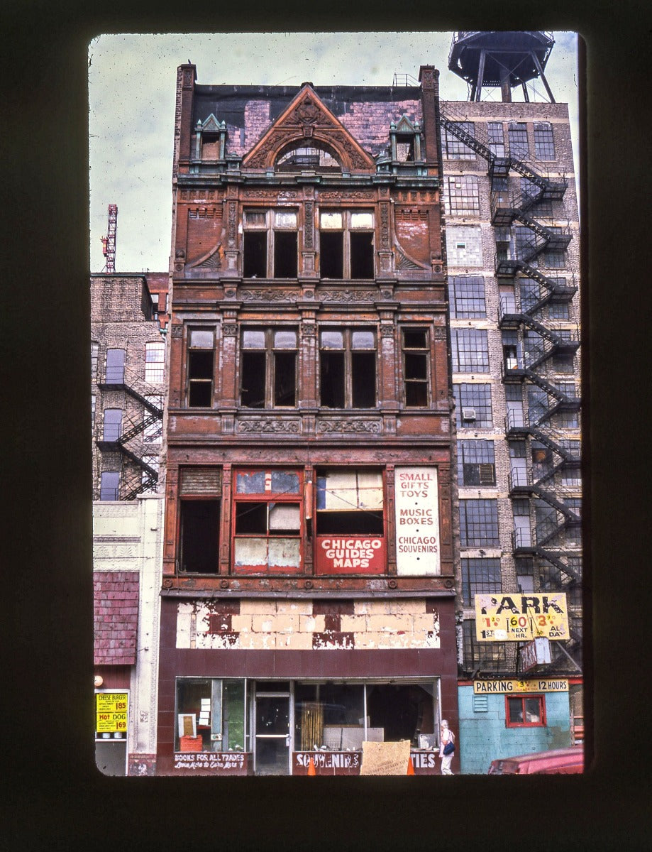 historically important 1884 treat and foltz-designed exterior cat iron column ornament from e.g. raymond 4-story store and flat building