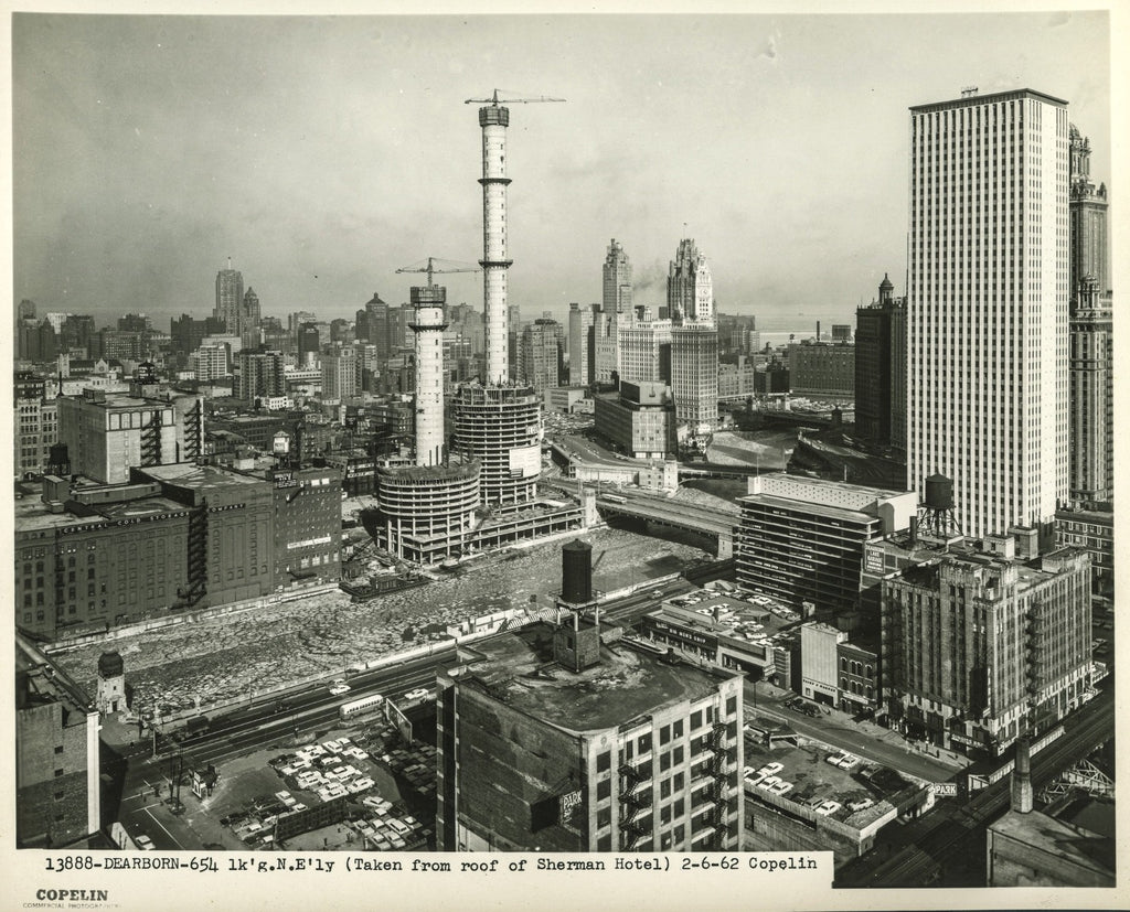 photographic images of bertrand goldberg's marina city taken before, during, and after it's completion in 1968