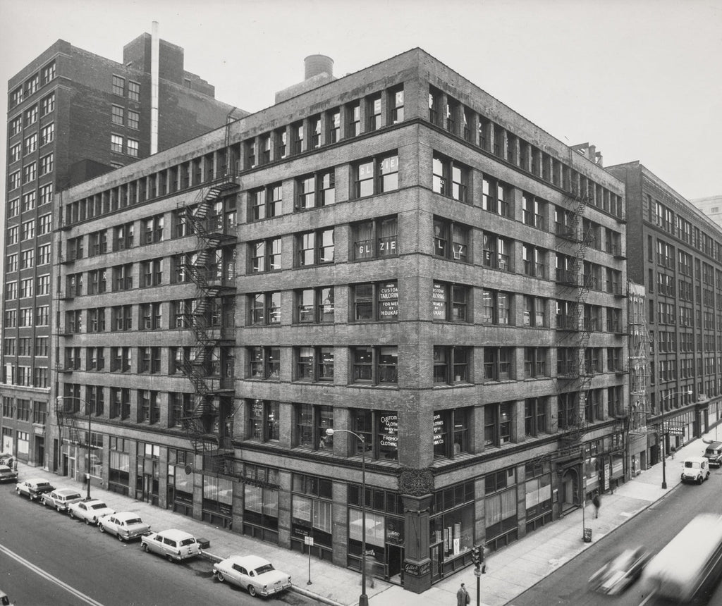 original 1892 exterior cast iron adler and sullivan meyer loft building column ring with unusual design