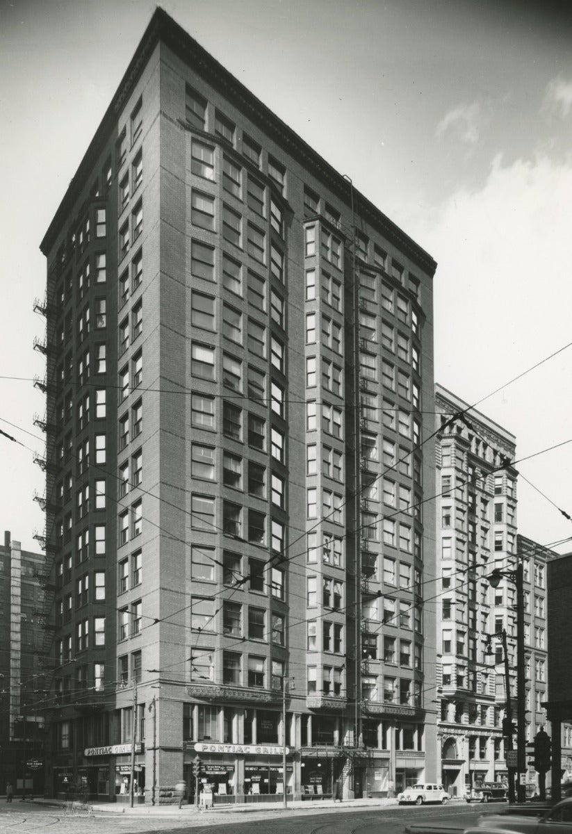 original hard to find 1891 holabird and roche cast brass chicago pontiac building custom monogrammed doorknob