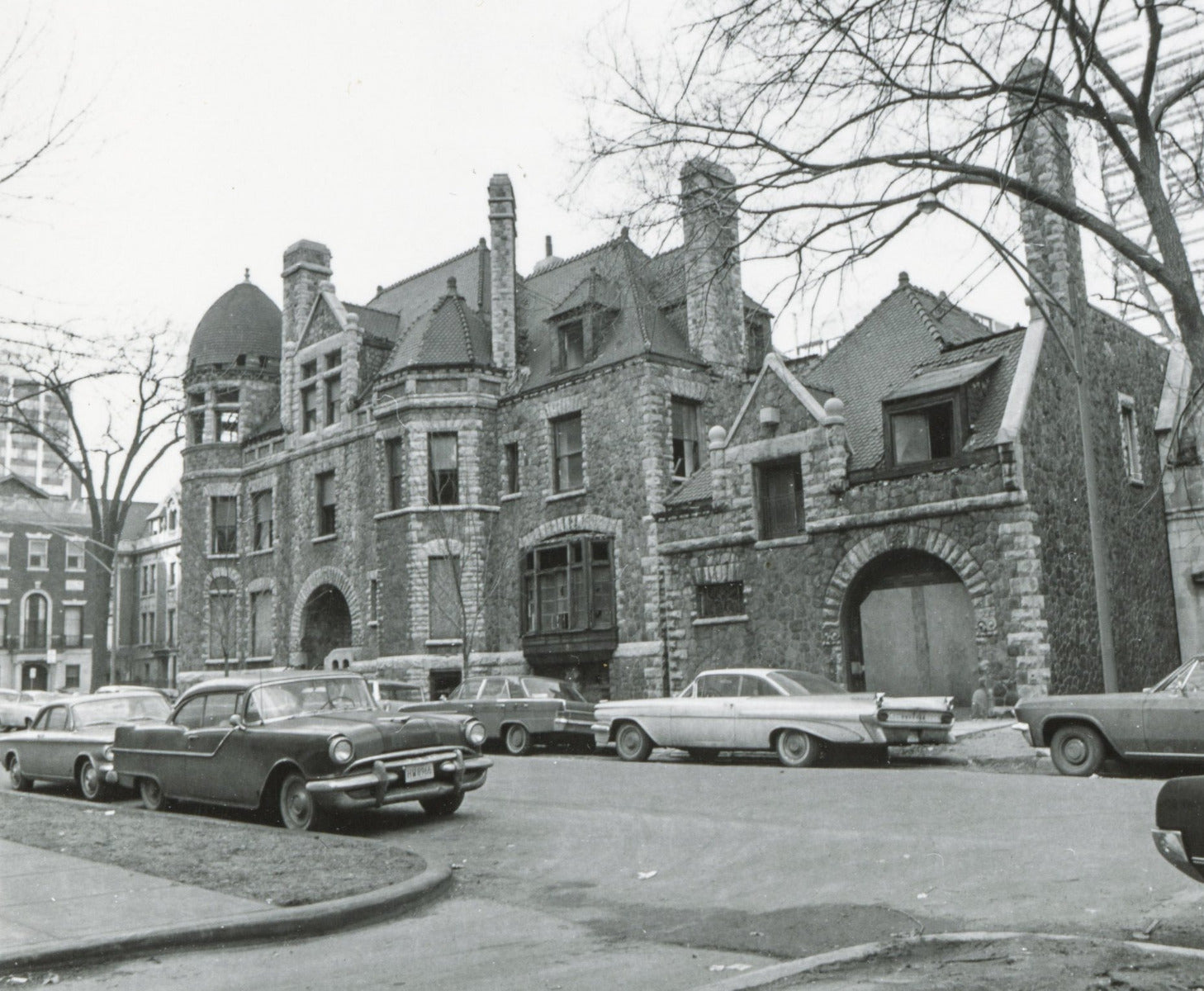 john wellborn root-designed anderson pressed block salvaged from burnham and root's 1885 edwin e. ayer residence during demolition in 1966