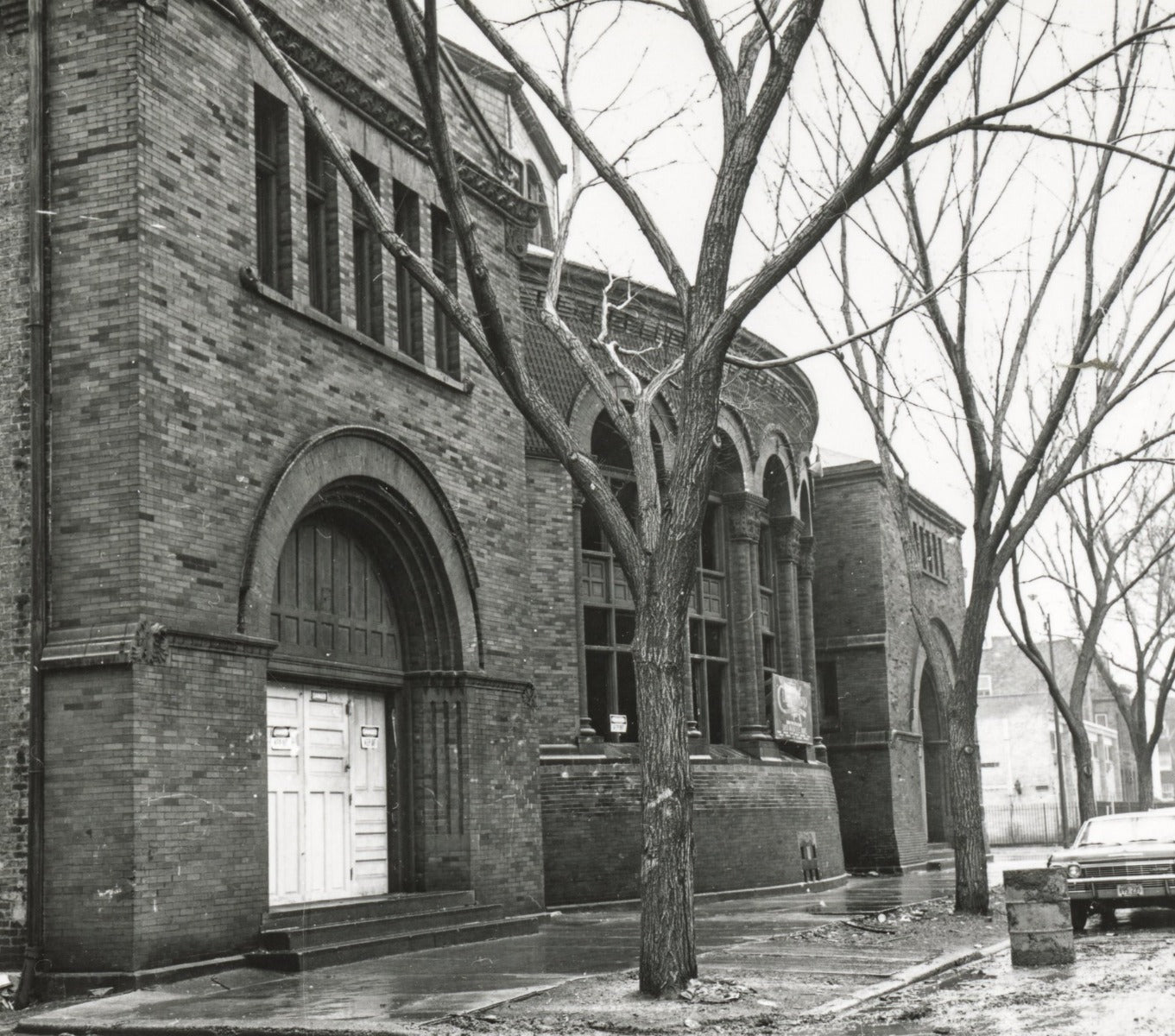 salvaged cast plaster interior church of the covenant (burnham and root) column capital salvaged by david norris