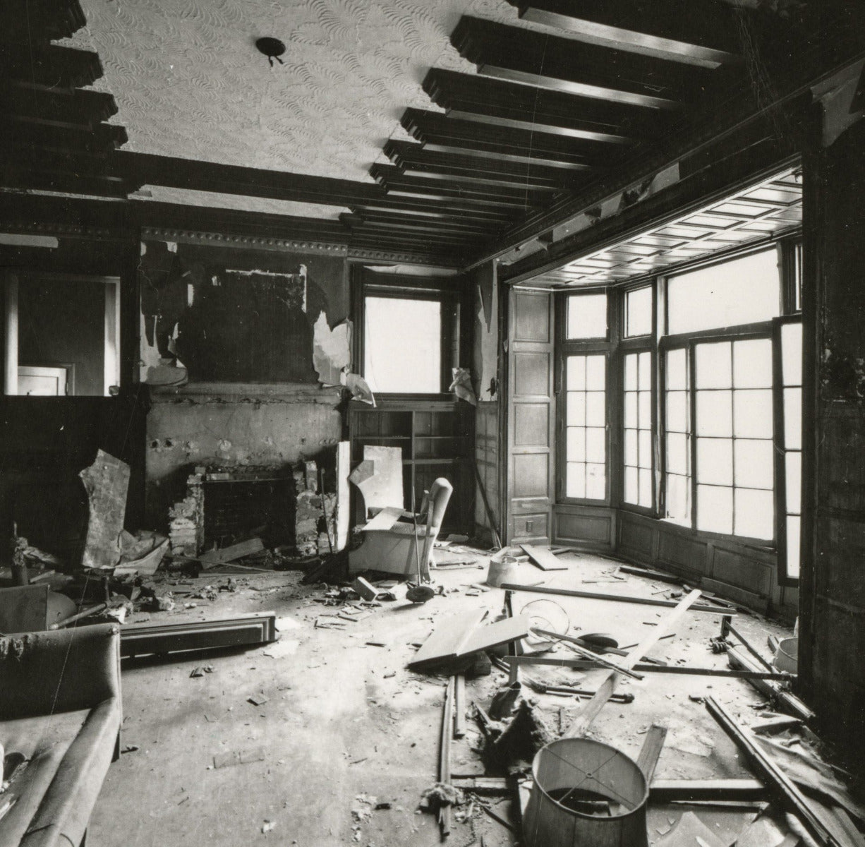 john wellborn root-designed anderson pressed block salvaged from burnham and root's 1885 edwin e. ayer residence during demolition in 1966