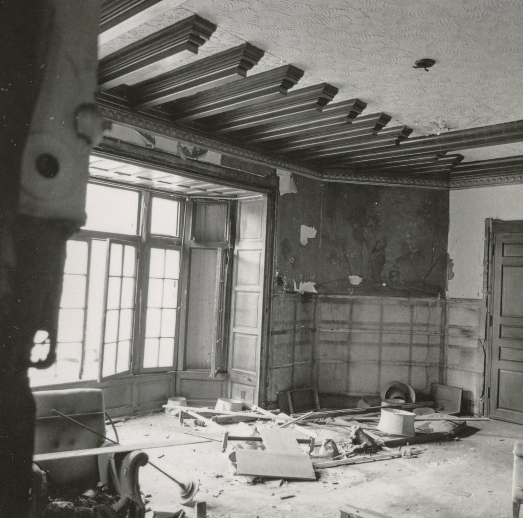 john wellborn root-designed anderson pressed block salvaged from burnham and root's 1885 edwin e. ayer residence during demolition in 1966