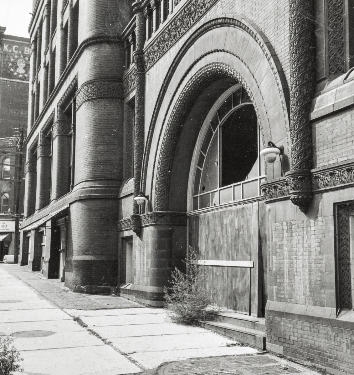 historically important museum quality 19th century american cast iron kansas city board of trade building john root-designed baluster