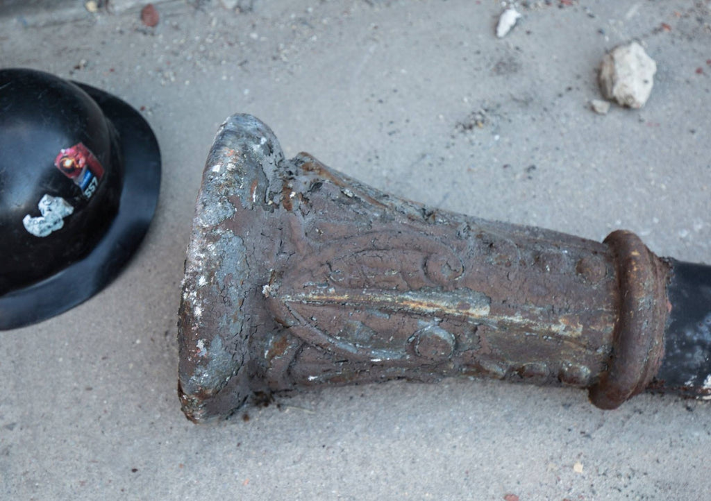 hard to find original 19th century ornamental cast iron dearborn or union foundry exterior storefront column capital fragment