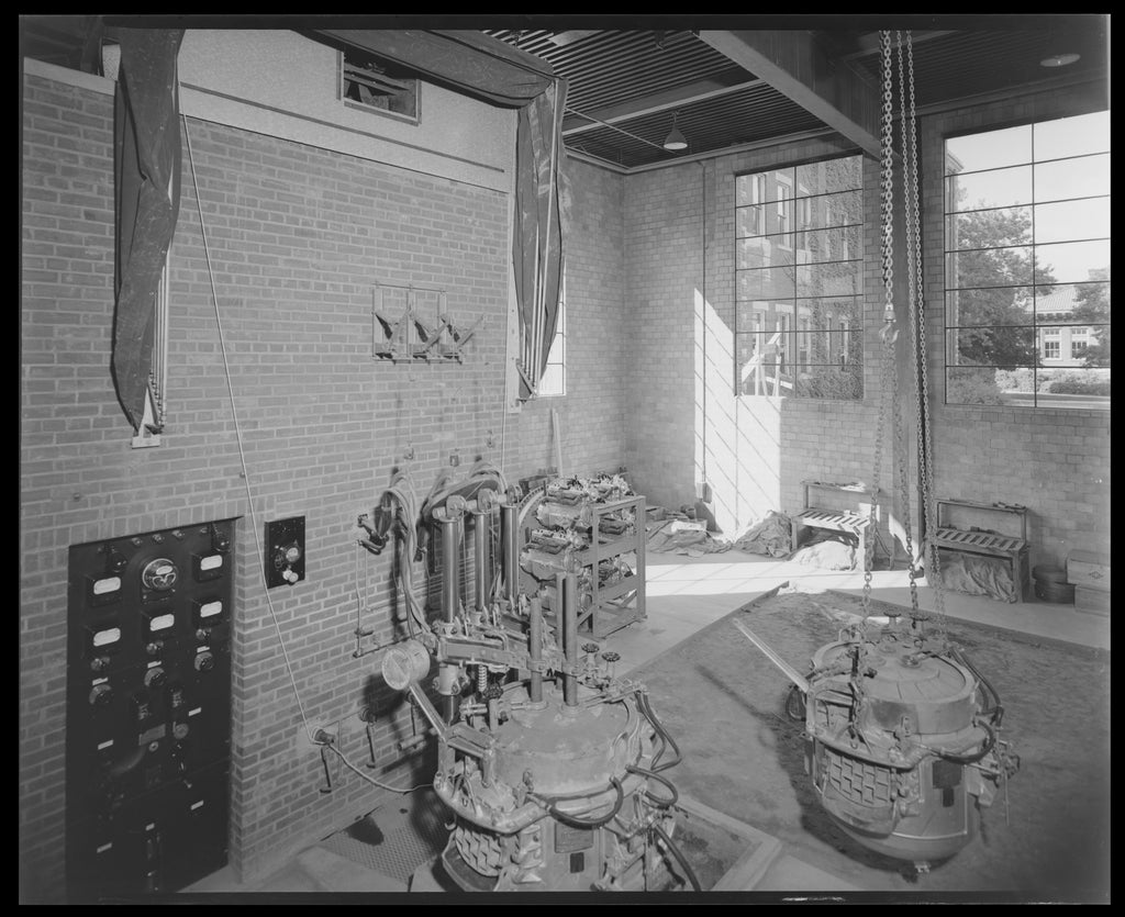 original oversized cast aluminum a. finkl & sons single-sided "lectromelt" flush mount heavy gauge steel cylindrical foundry refining steel tank specification plaque