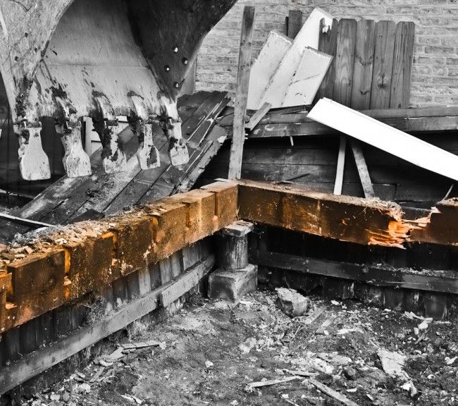 original old growth pine wood john kent russell house (1855) heavily notched sill plate