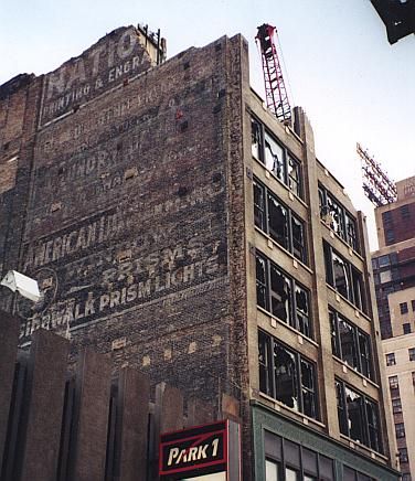 strongly geometric exterior 1929 hoops building cast iron luxfer prism glass showroom second floor mullion segment