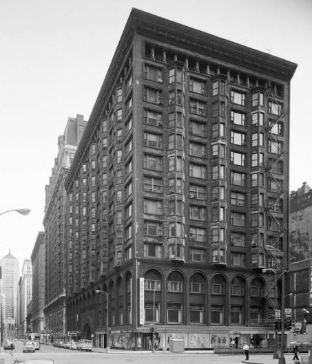 largely intact original late 19th century antique american interior chicago stock exchange building copper-plated ornamental cast iron staircase baluster panel