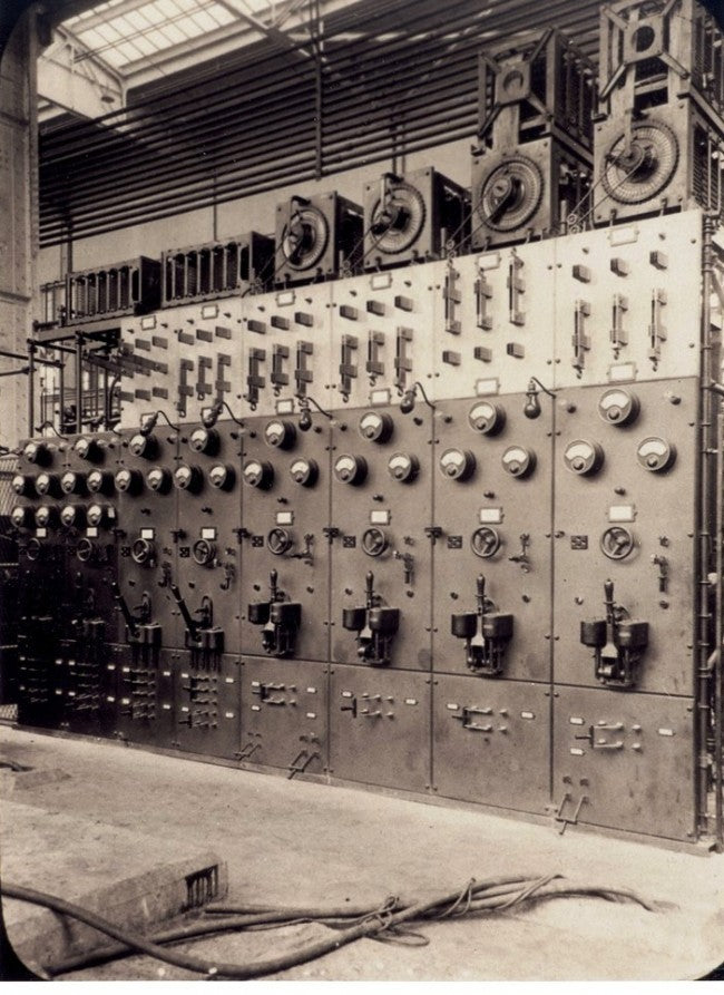 museum quality original and completely intact type d "generator 1" beveled and etched glass encased sangamo watthour meter from commercial building switchboard