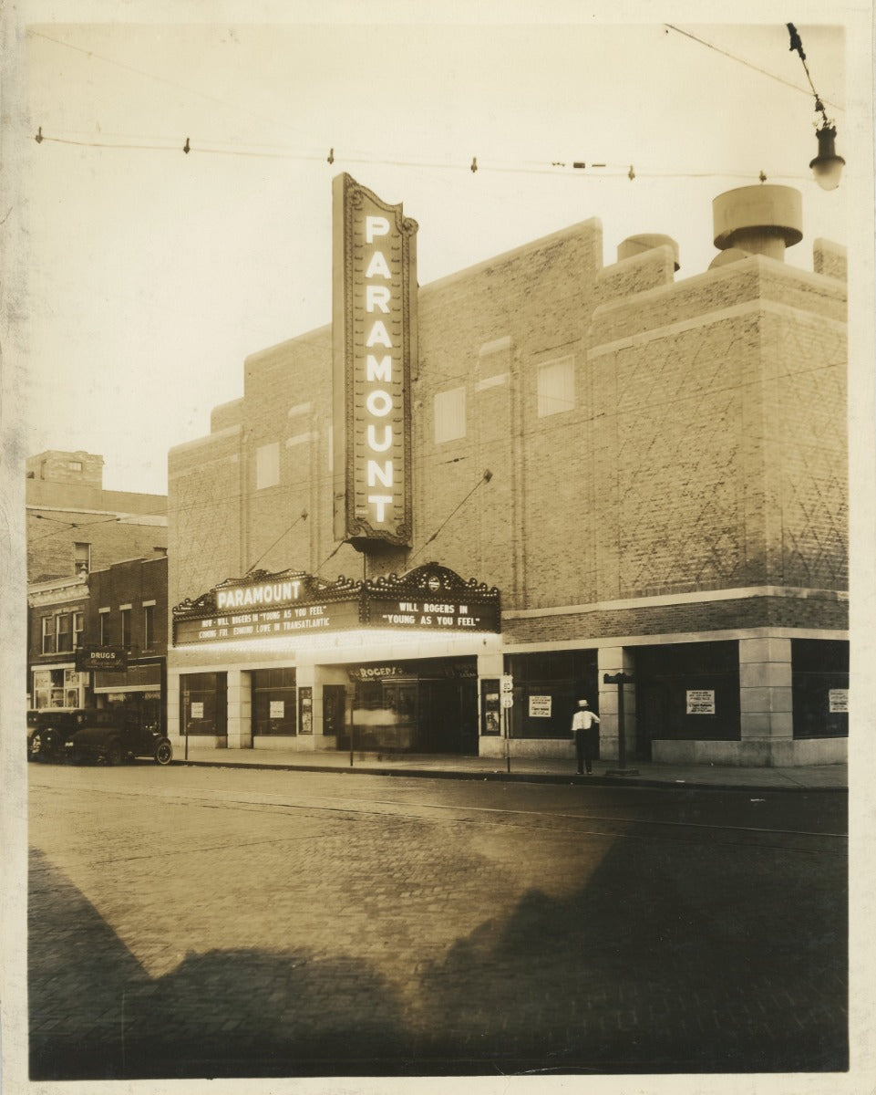 original set of 8 x 10 photographic prints of rapp and rapp's paramount theater located in ashland, kentucky