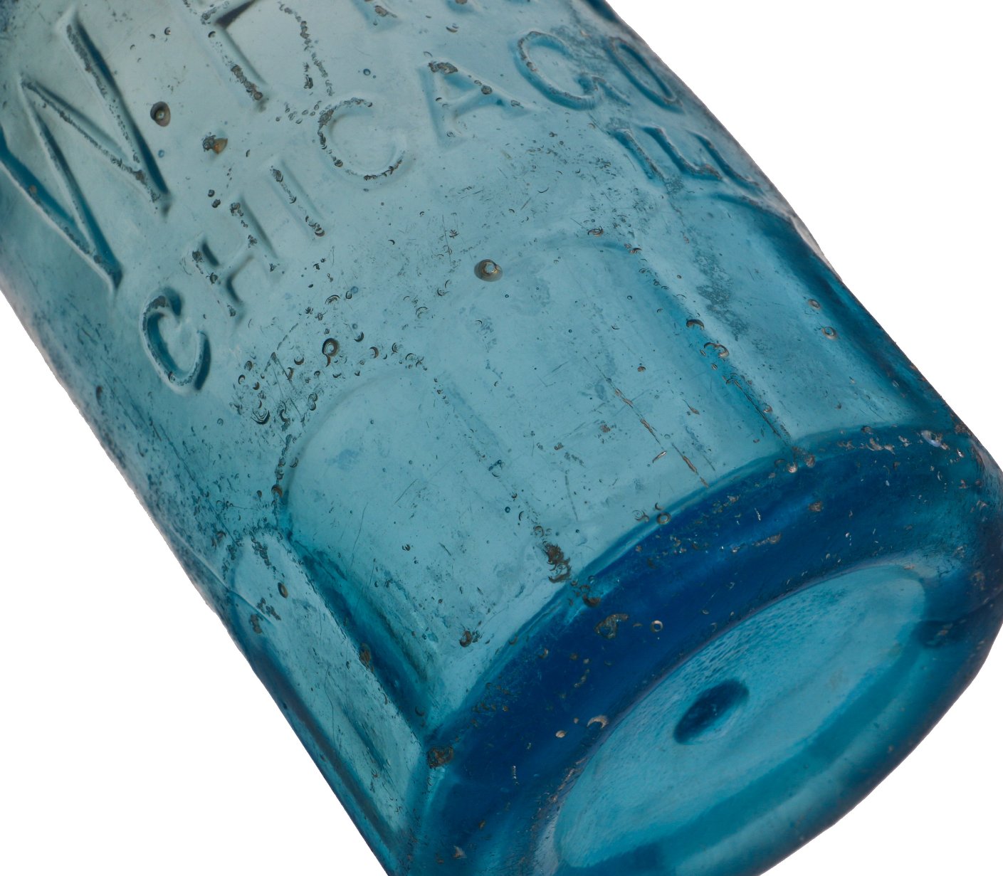 late 1860's or early 1870's antique american intact chicago privy dug light cobalt blue mug base soda or mineral water bottle embossed "w.h.h."/ "chicago ill"