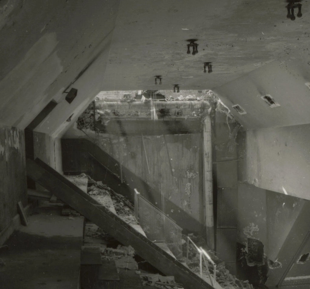 rare 1892-93 cast bronze intact schiller building or garrick theater interior auditorium bare-bulb light fixture