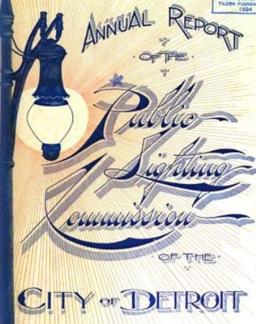 original and intact early 20th century city of detroit exterior municipal street lamppost "pineapple" finial